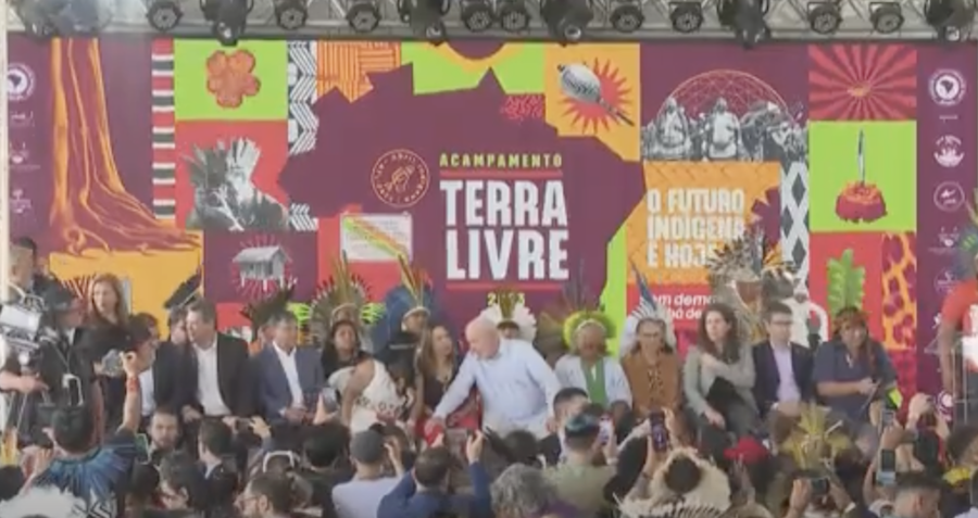 Lula demarca seis territórios indígenas no Brasil, os primeiros em cinco anos